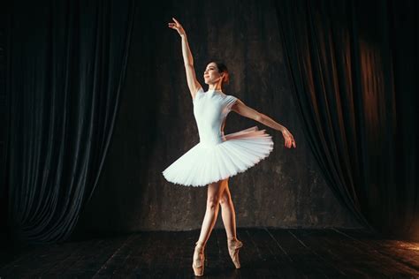 what are dances similar to ballet